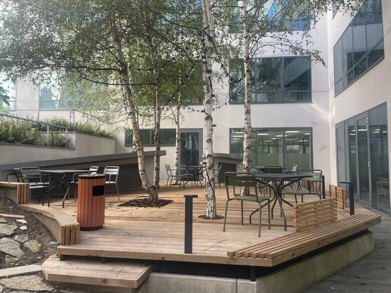 1 Rue Mozart, Clichy à louer - Photo du bâtiment - Image 2 de 25