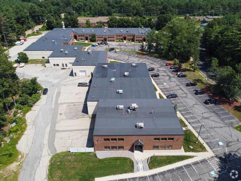 10 Commerce Park N, Bedford, NH à louer - Aérien - Image 3 de 12