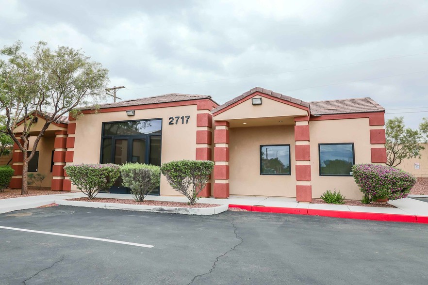 2717 E Russell Rd, Las Vegas, NV for sale - Building Photo - Image 1 of 1