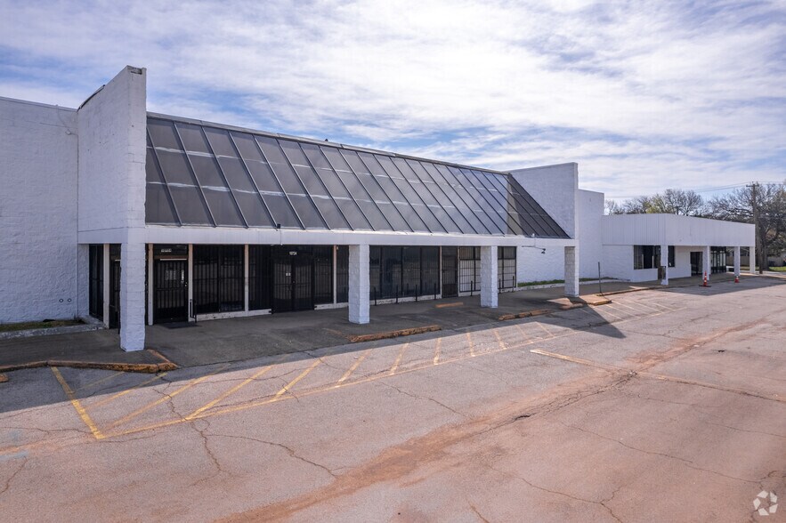 10710-10724 Garland Rd, Dallas, TX à louer - Photo du bâtiment - Image 2 de 10