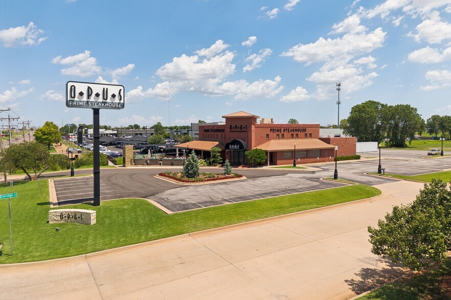 800 W Memorial Rd, Oklahoma City, OK for sale - Building Photo - Image 3 of 34