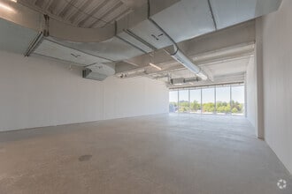 345 King St W, Kitchener, ON for lease Interior Photo- Image 1 of 2