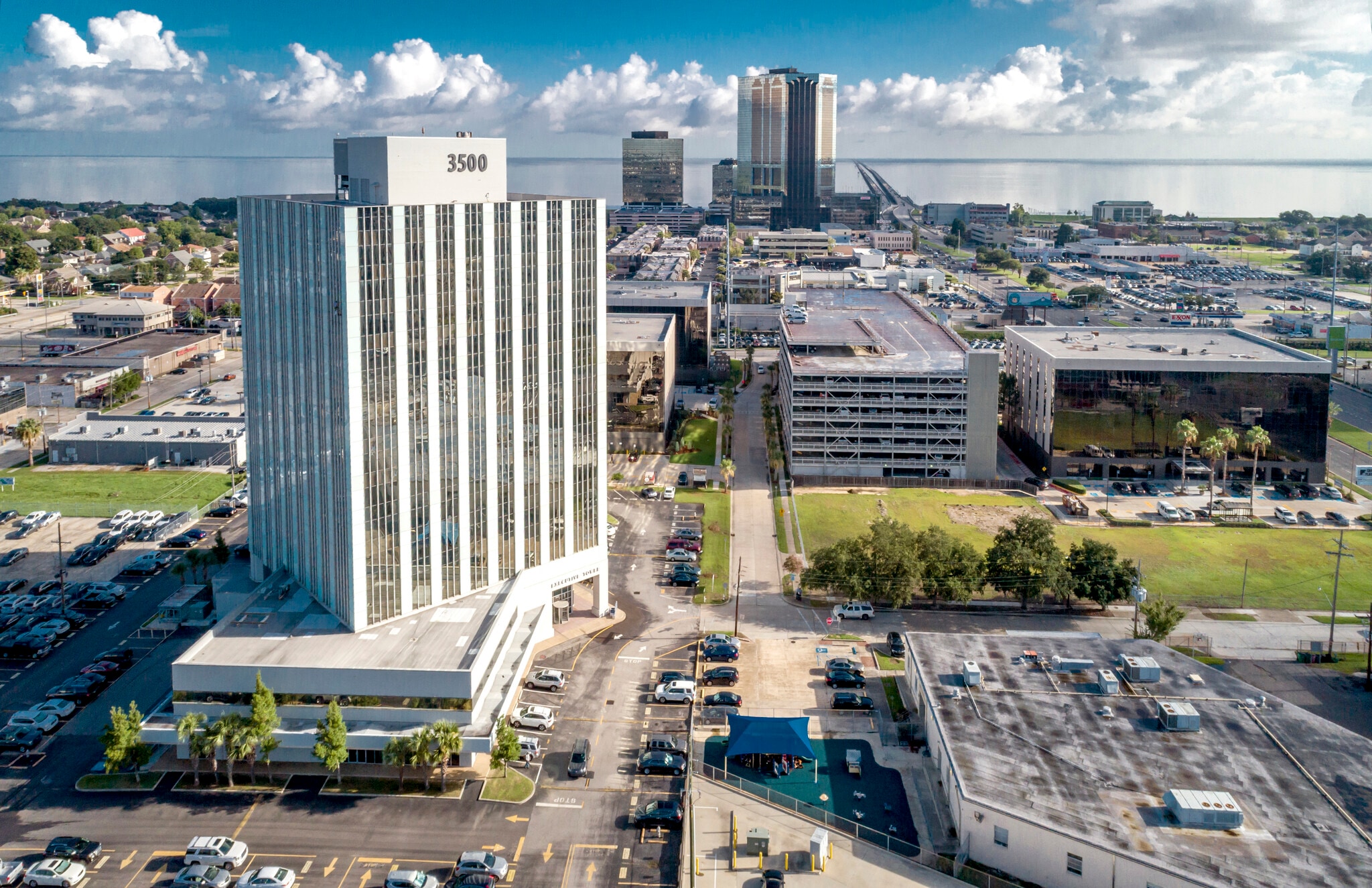 3500 N Causeway Blvd, Metairie, LA for lease Primary Photo- Image 1 of 3