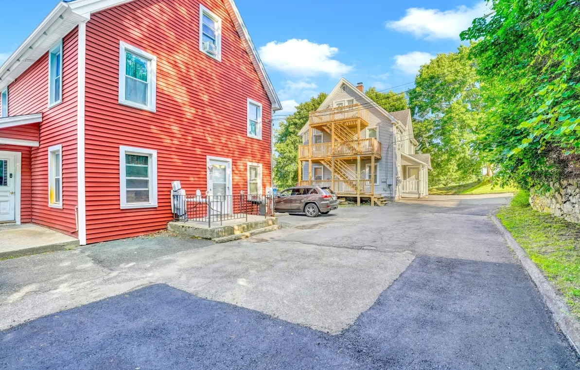 38 Atwood Ct, Watertown, CT à vendre Photo principale- Image 1 de 2