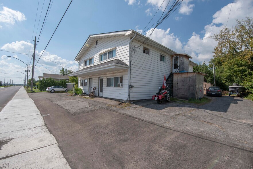 2870 Colonial Rd, Ottawa, ON for sale - Building Photo - Image 1 of 1