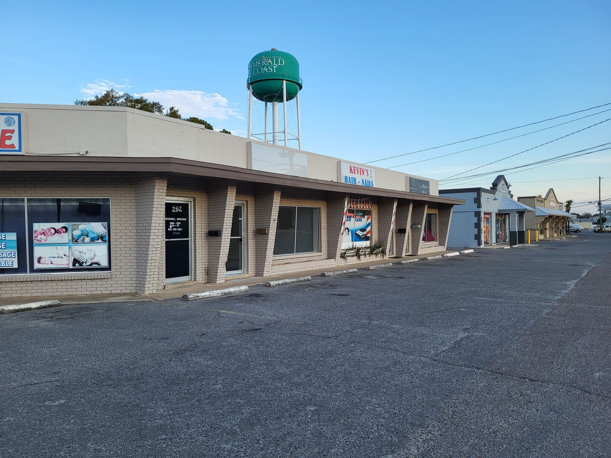 286-288 Eglin Pky, Fort Walton Beach, FL à louer Photo du bâtiment- Image 1 de 6
