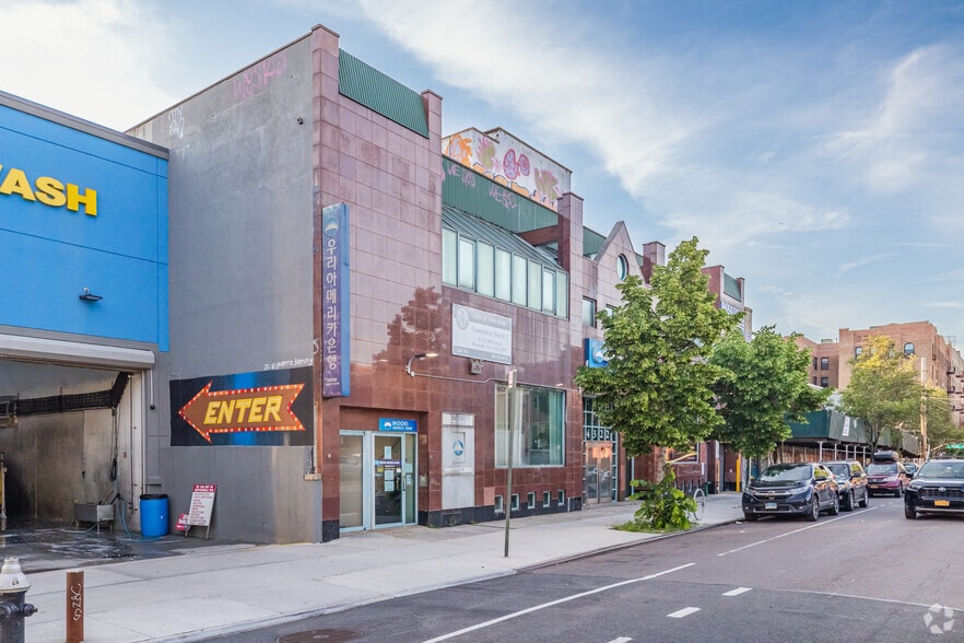 4322 50th St, Woodside, NY for sale - Building Photo - Image 3 of 15