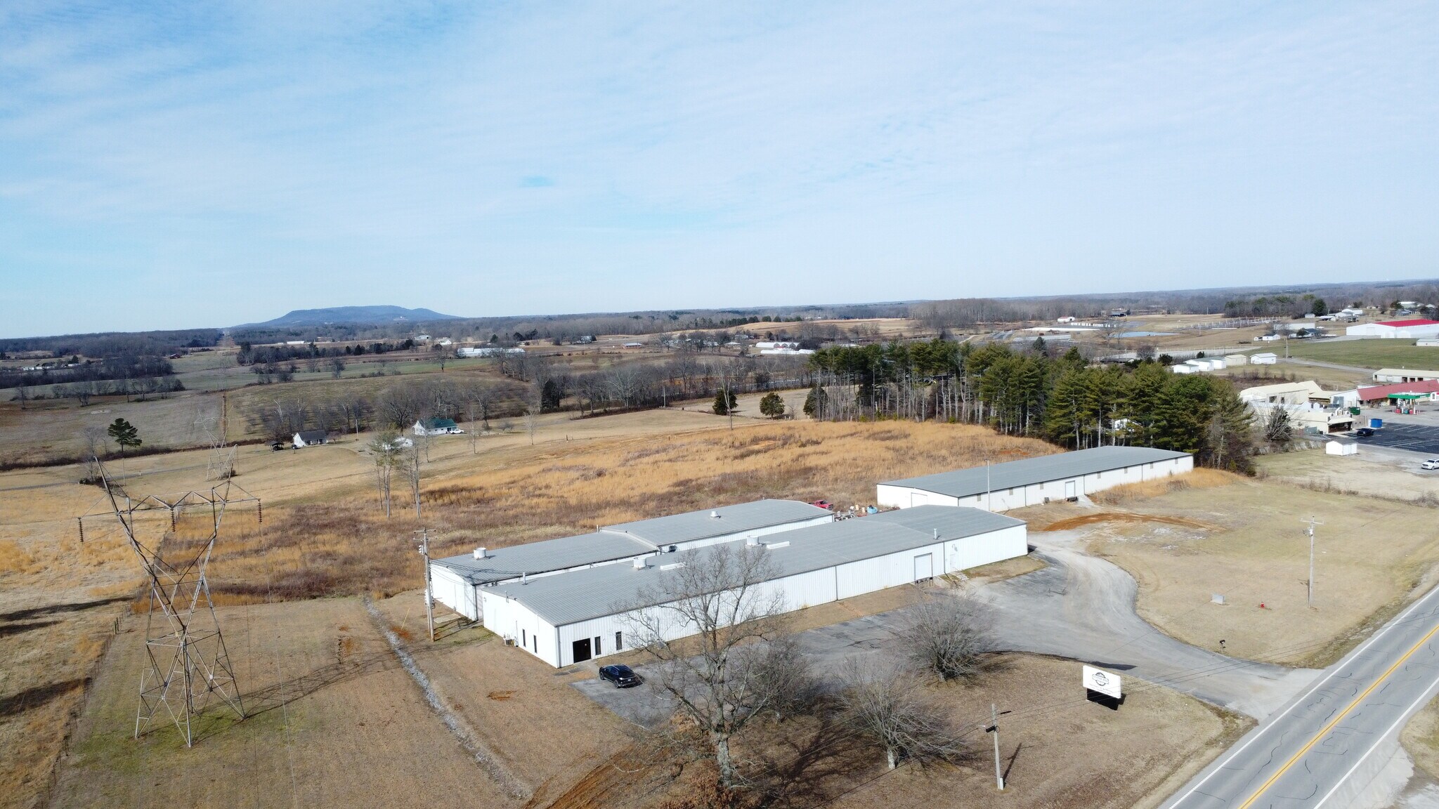 10261 Smithville Hwy, McMinnville, TN for lease Building Photo- Image 1 of 12