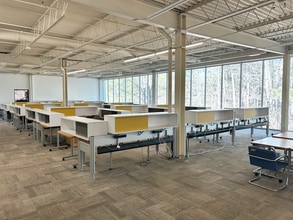 8208 Brownleigh Dr, Raleigh, NC for lease Interior Photo- Image 2 of 5