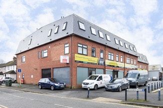 Plus de détails pour 244-256 Station Rd, Addlestone - Commerce de détail à louer