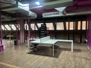 Bureau/Commerce de détail dans Madrid, Madrid à louer Photo intérieure- Image 2 de 3