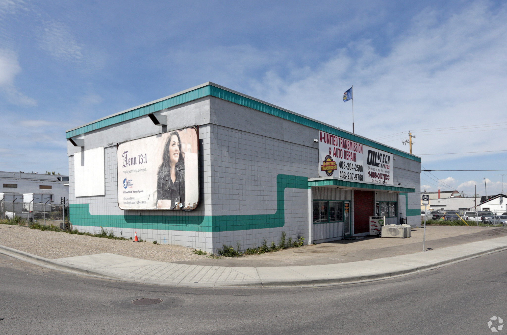 3603 Edmonton Trl NE, Calgary, AB for sale Primary Photo- Image 1 of 7