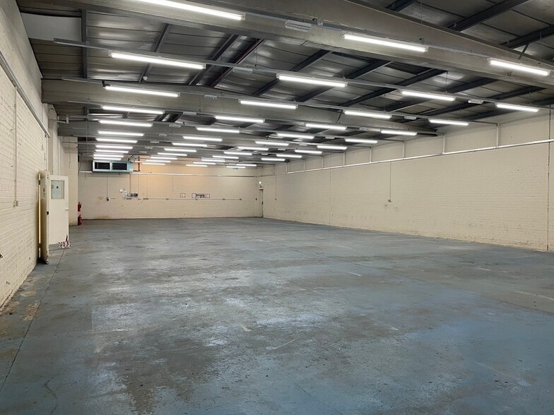 2 Handsworth St, Manchester for lease - Interior Photo - Image 2 of 14