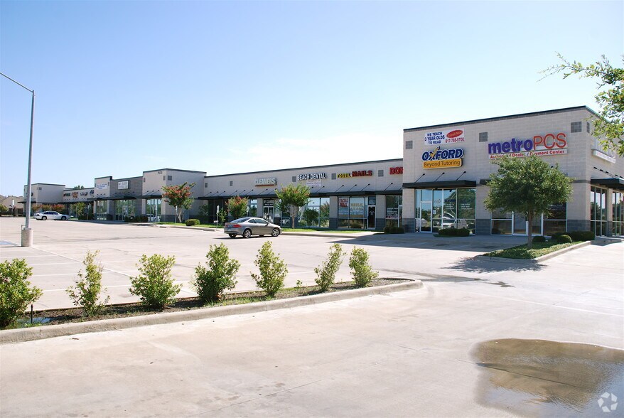 7630 N Beach St, Fort Worth, TX à louer - Photo du bâtiment - Image 2 de 3