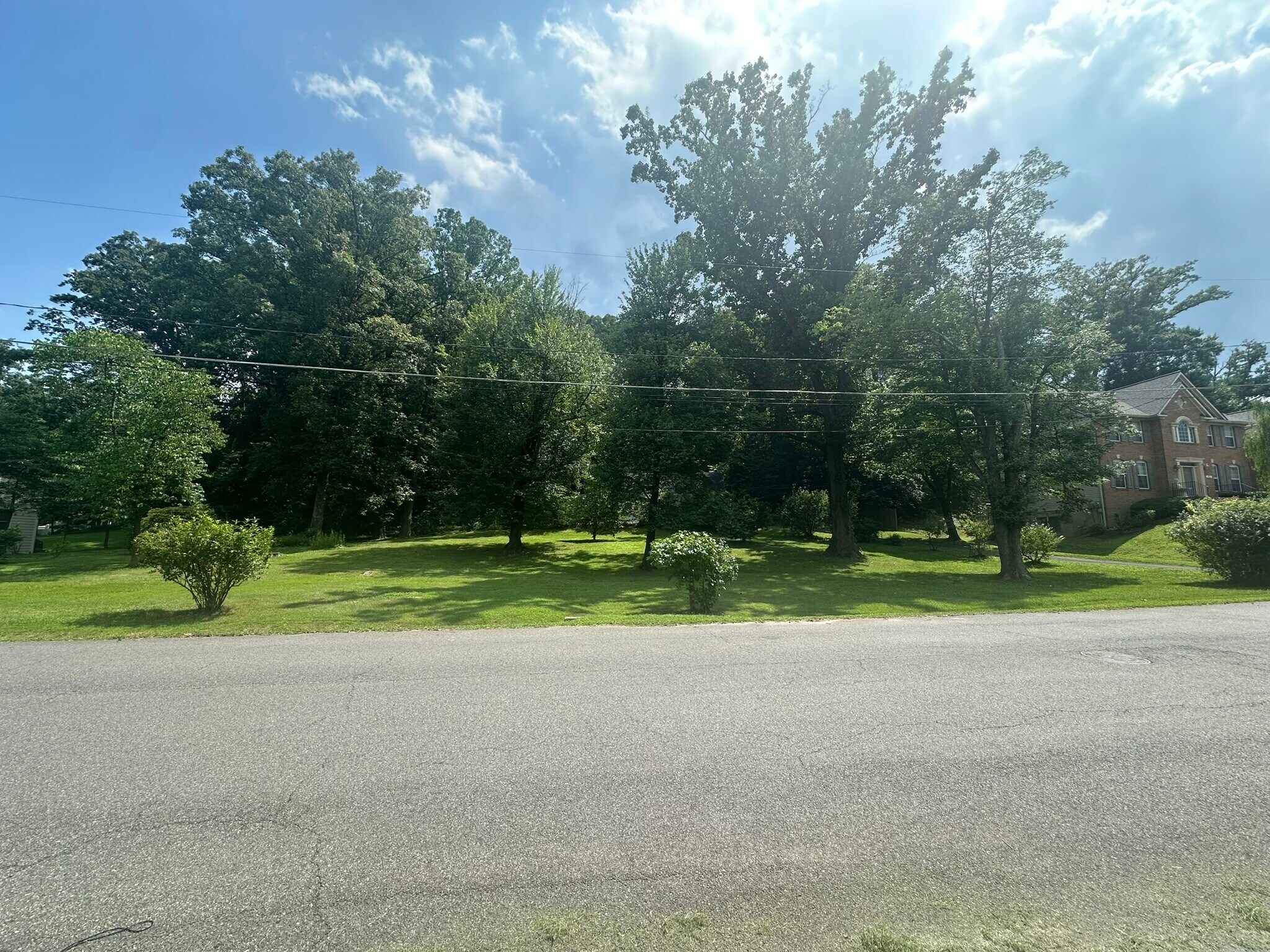 4209 Elmwood Dr, Alexandria, VA à vendre Photo principale- Image 1 de 1