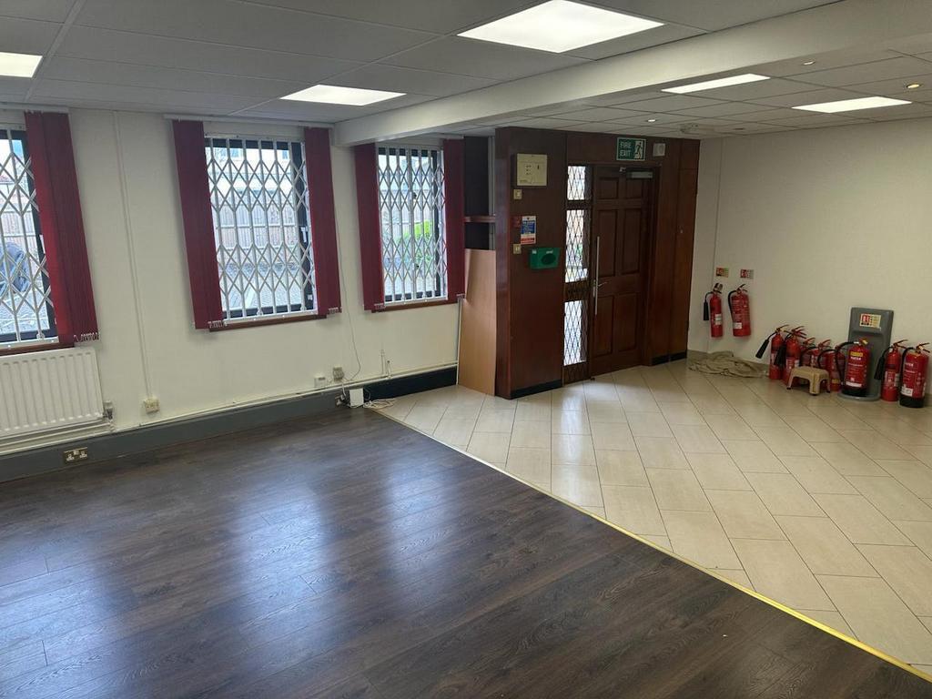 58 Station Rd, Harrow for lease Building Photo- Image 1 of 14