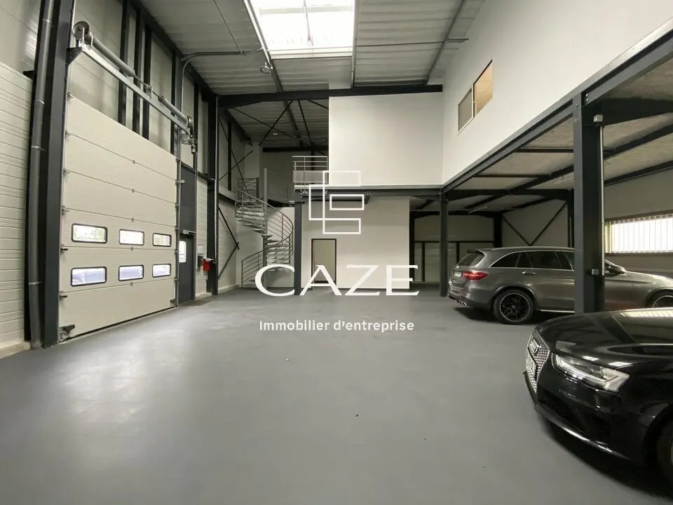 Flex in Mérignac for lease Interior Photo- Image 1 of 10