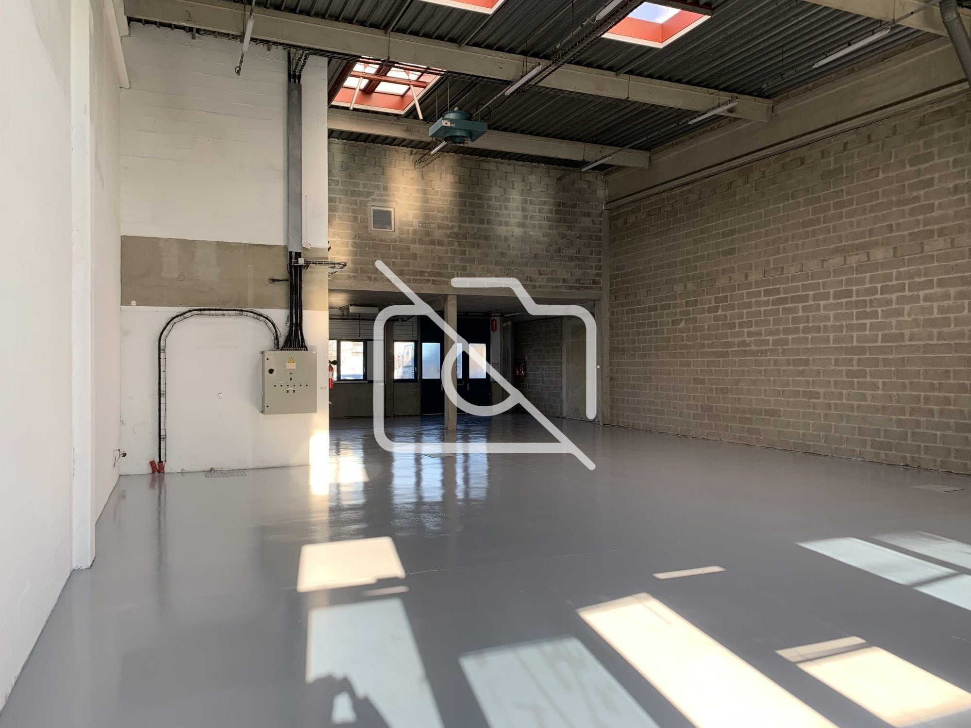 Office in Fresnes for lease Interior Photo- Image 1 of 7