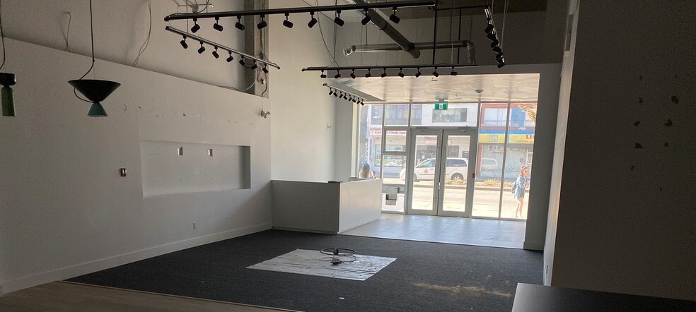 651-691 Broadway, Vancouver, BC for lease - Interior Photo - Image 3 of 8
