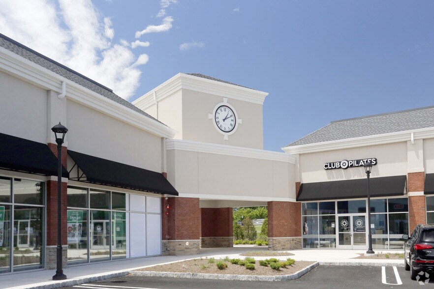 170 E Hanover Ave, Cedar Knolls, NJ à louer - Photo du bâtiment - Image 2 de 6