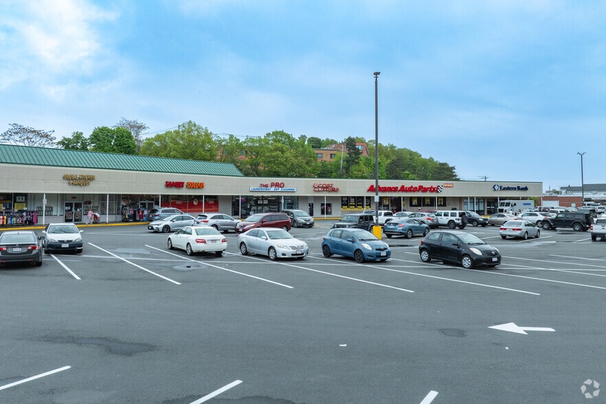 126-152 Boston St, Lynn, MA for lease - Building Photo - Image 2 of 2