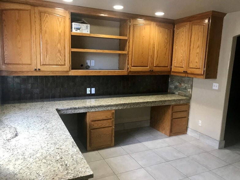 5731 Bueno Dr, Fort Collins, CO for lease - Building Photo - Image 3 of 8