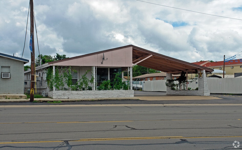529 E Veterans Memorial Blvd, Killeen, TX for sale - Building Photo - Image 2 of 2
