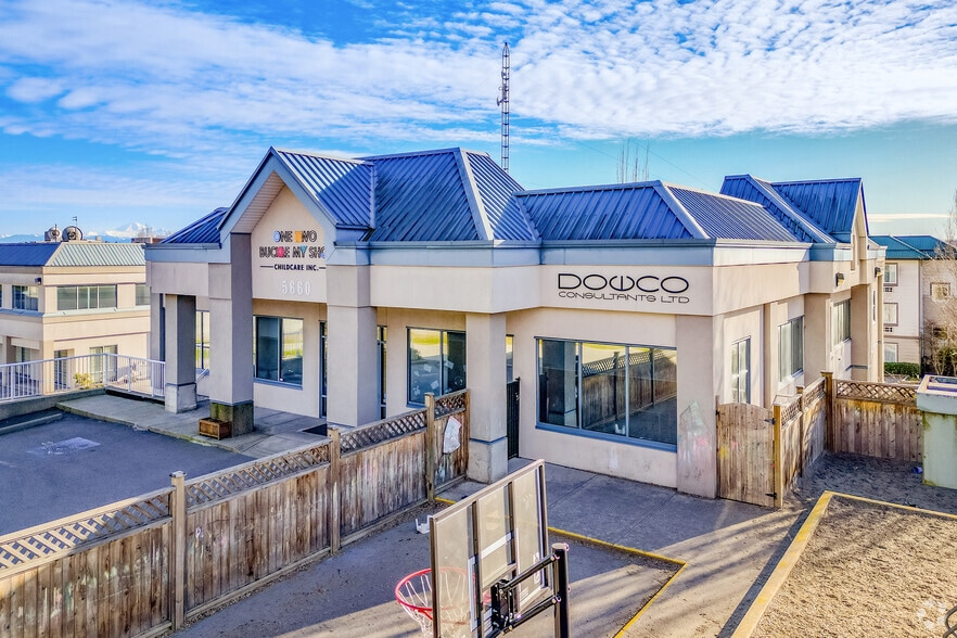 5668 192 St, Surrey, BC for sale - Primary Photo - Image 1 of 1