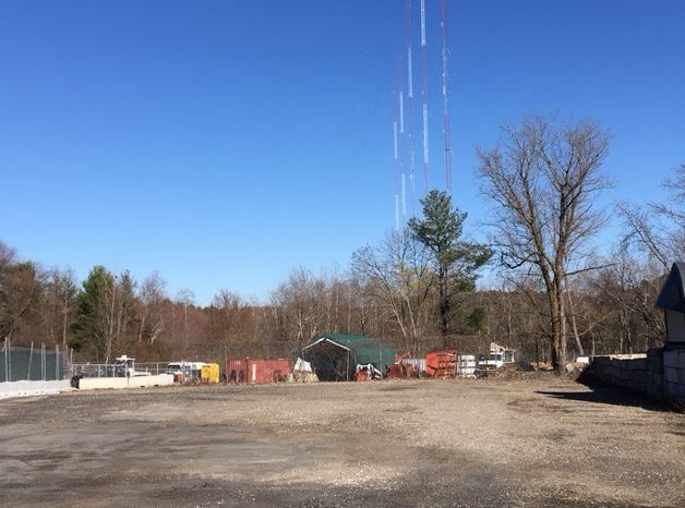 6 Yale, Ashland, MA à louer - Photo du bâtiment - Image 3 de 3