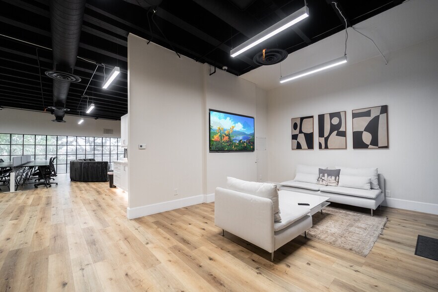 3505 Cadillac Ave, Costa Mesa, CA à louer - Photo intérieure - Image 1 de 46