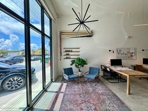 503 SW 2nd Ave, Fort Lauderdale, FL à louer Photo intérieure- Image 2 de 12