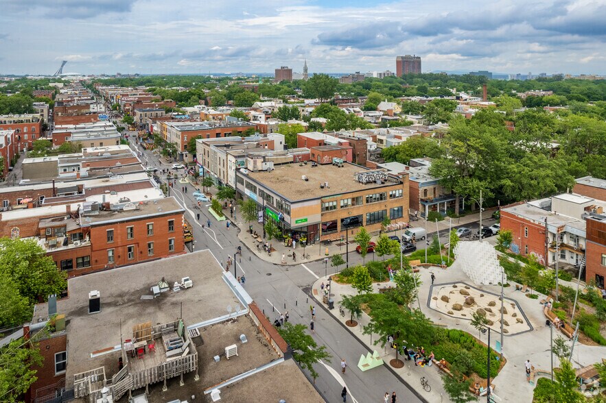 1000-1012 Av du Mont-Royal E, Montréal, QC à louer - Aérien - Image 2 de 5