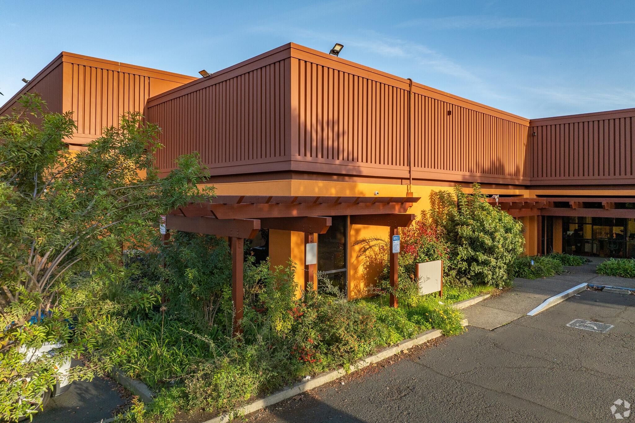 100 Corporate Pl, Vallejo, CA for sale Primary Photo- Image 1 of 1