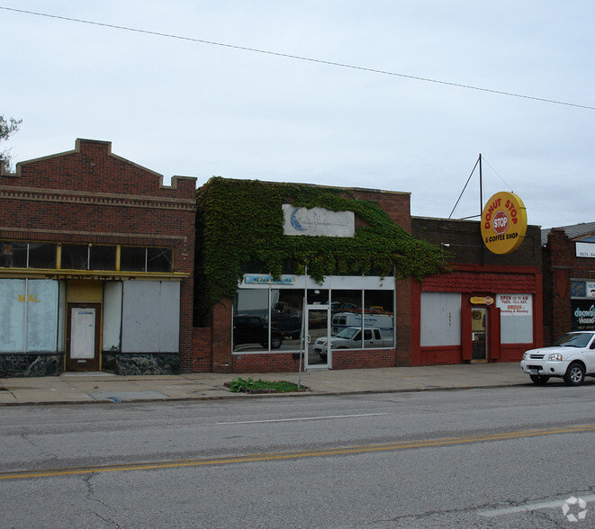 1258 S 13th St, Omaha, NE for lease - Primary Photo - Image 1 of 8