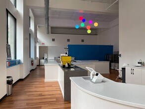 6101 Penn Ave, Pittsburgh, PA for lease Interior Photo- Image 2 of 15