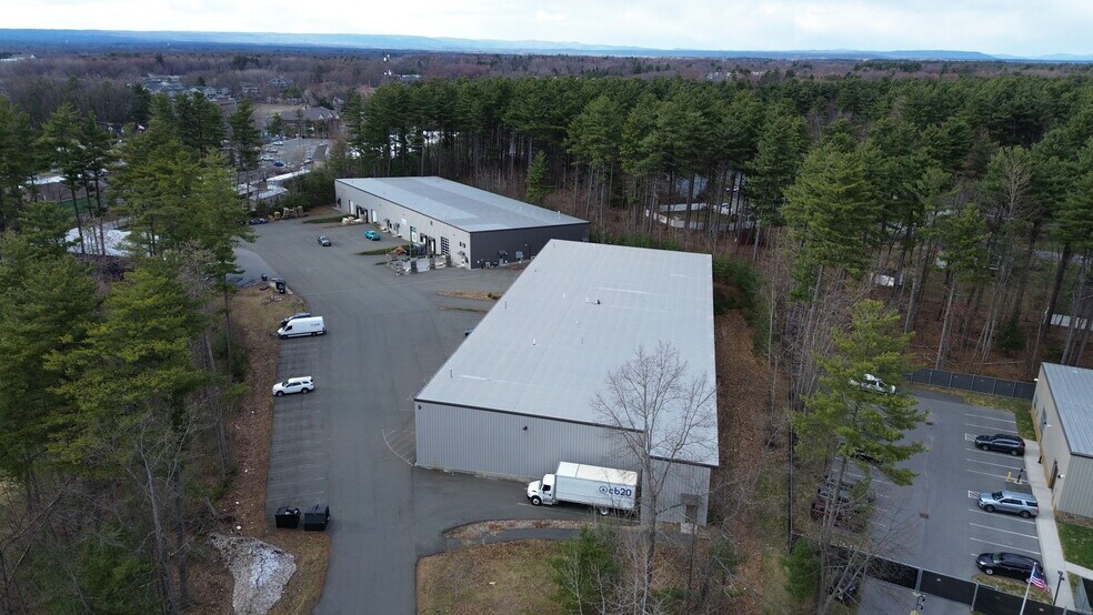 9 Old Stonebreak Rd, Malta, NY à louer - Photo du bâtiment - Image 2 de 6