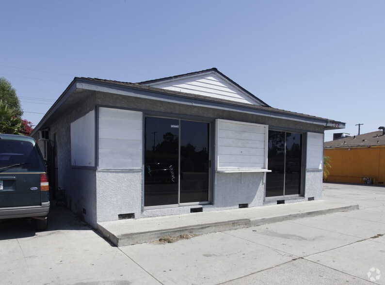 200 N Brookhurst St, Anaheim, CA for sale - Building Photo - Image 3 of 3