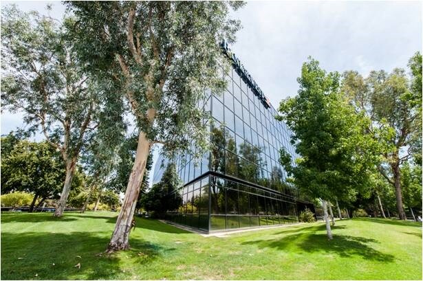 5201 California Ave, Bakersfield, CA à louer Photo du bâtiment- Image 1 de 8