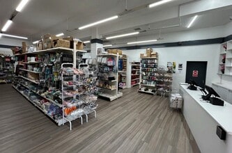 13 Sandwell St, Buckhaven for lease Interior Photo- Image 2 of 2