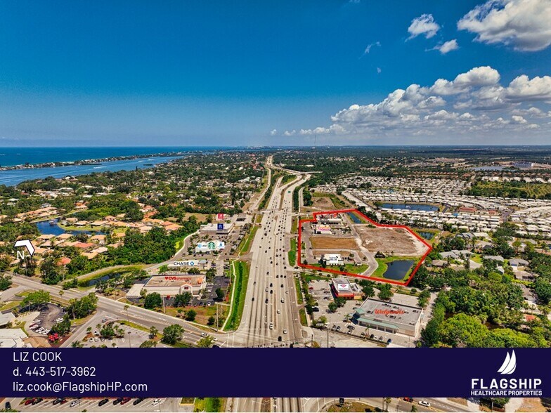 1200 N Tamiami Trl, Venice, FL à louer - Photo du bâtiment - Image 2 de 22