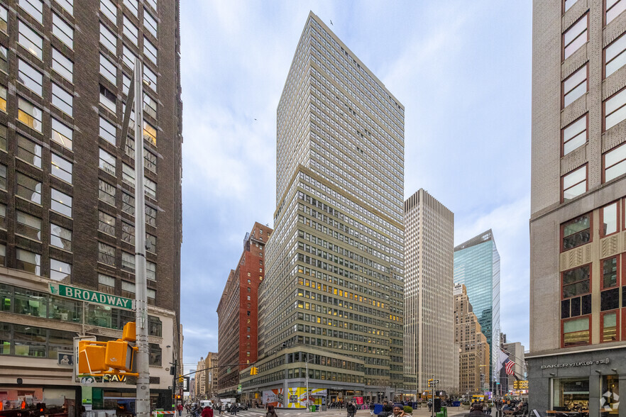 1407 Broadway, New York, NY for lease - Building Photo - Image 1 of 7