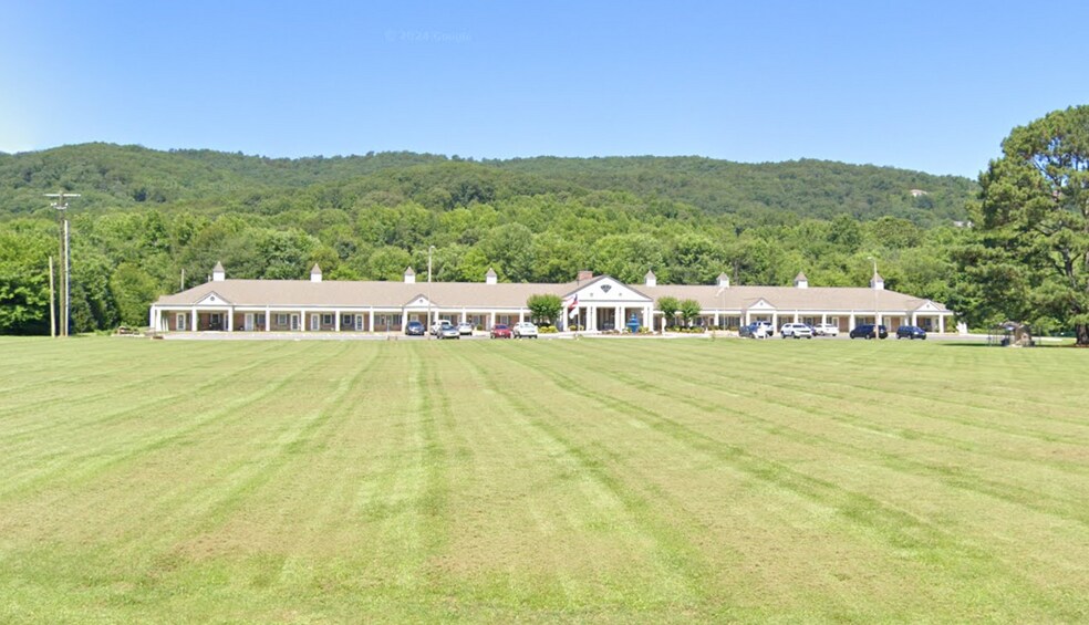 2470 Dug Gap Rd, Dalton, GA à vendre - Photo du bâtiment - Image 2 de 7