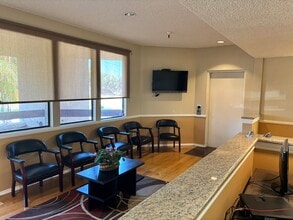 175 S C St, Tustin, CA for lease Interior Photo- Image 1 of 4