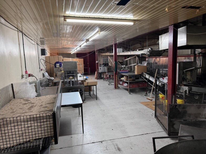 Doal Trading Estate, 4 Rabone Ln, Smethwick for lease - Interior Photo - Image 3 of 8