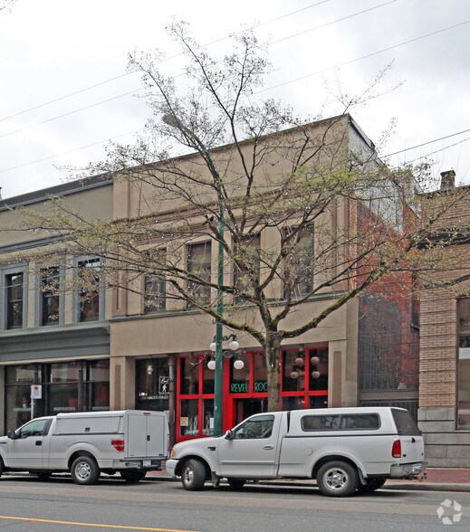 234-238 Abbott St, Vancouver, BC à louer - Photo du bâtiment - Image 2 de 37
