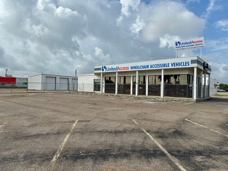 2201 Gollihar Rd, Corpus Christi, TX à vendre - Photo du bâtiment - Image 1 de 7