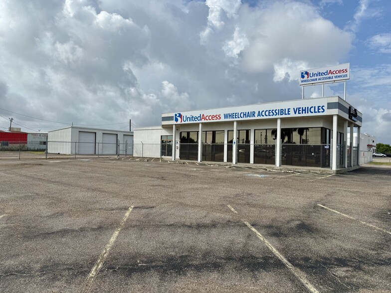 2201 Gollihar Rd, Corpus Christi, TX for lease - Primary Photo - Image 1 of 7