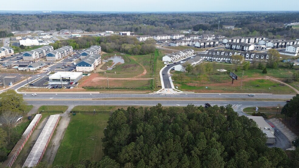 1045 Hull Rd, Athens, GA à louer - Photo du bâtiment - Image 2 de 7