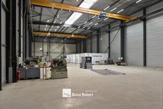 10 Rue Marcel Dassault, Genas for lease Interior Photo- Image 1 of 4