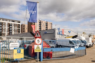 Plus de détails pour Clayton Rd, Hayes - Industriel à louer